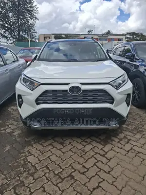 Toyota RAV4 2019 White