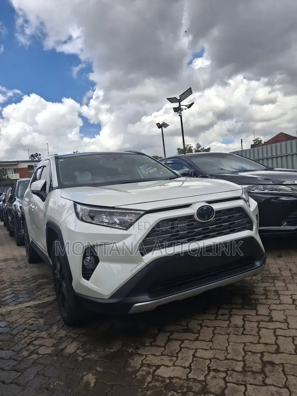Toyota RAV4 2019 White