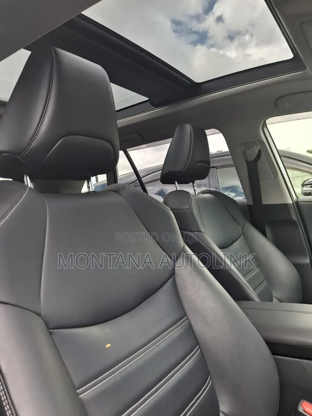 Toyota RAV4 2019 White