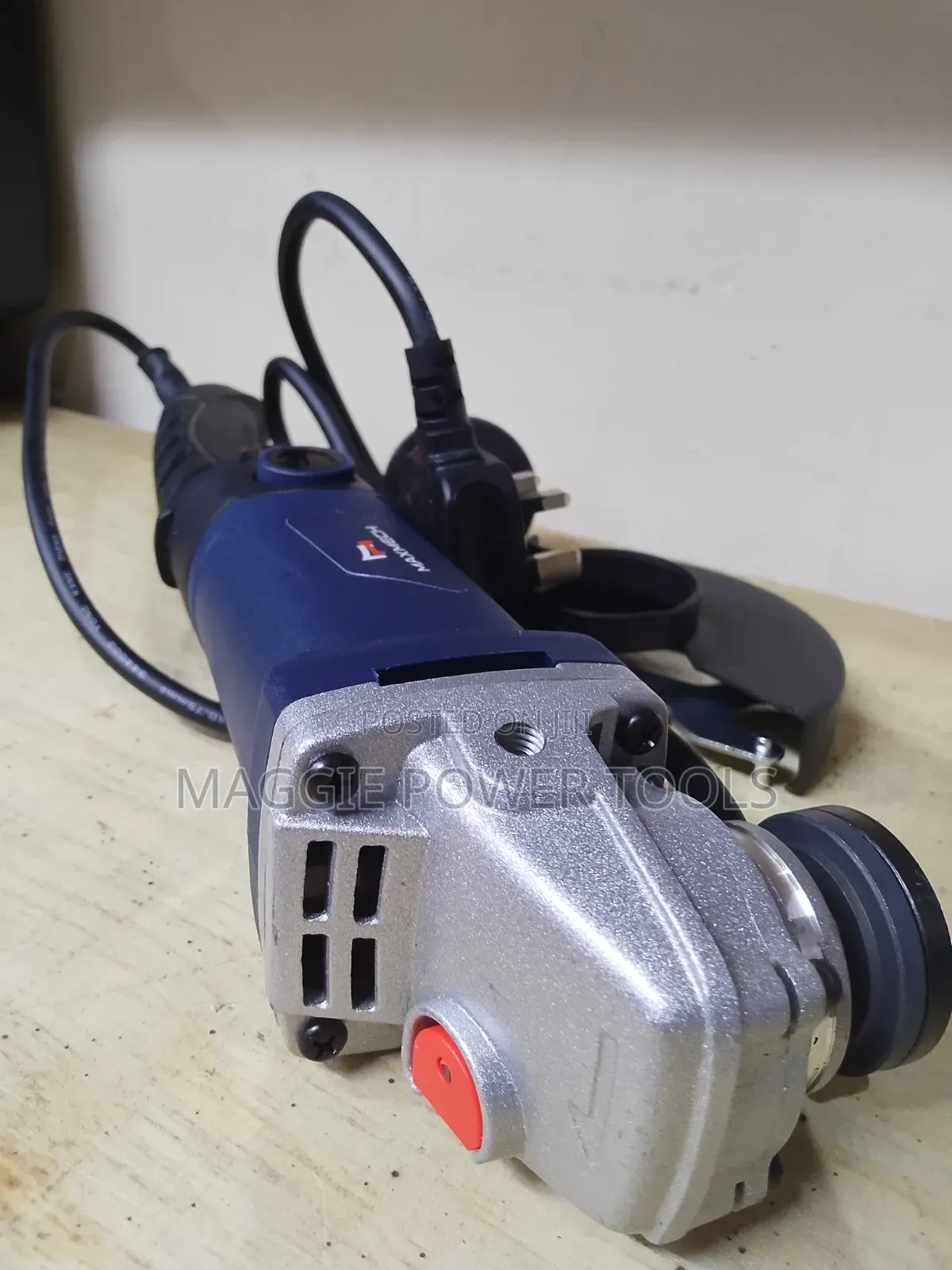 Professional and Durable Maxmech Angle Grinder Machine