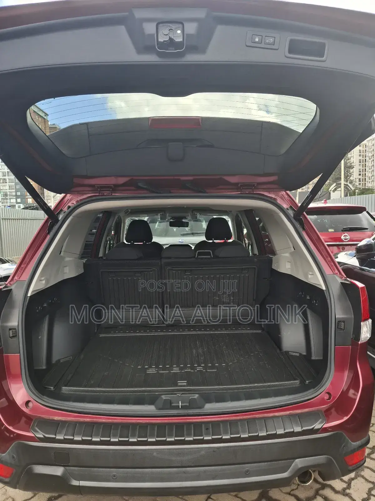 Subaru Forester Premium AWD 2019 Red