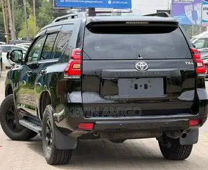 Toyota Land Cruiser Prado 2021