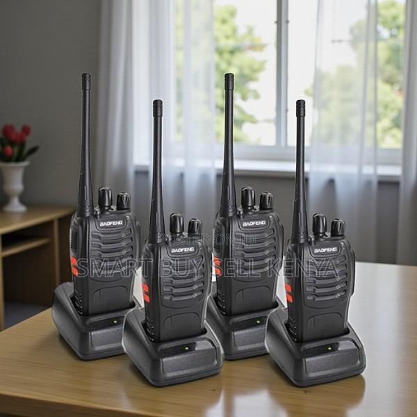 Baofeng Bf-888s Radio Calls Warehouse Use 16 Channels Walkie Talkie