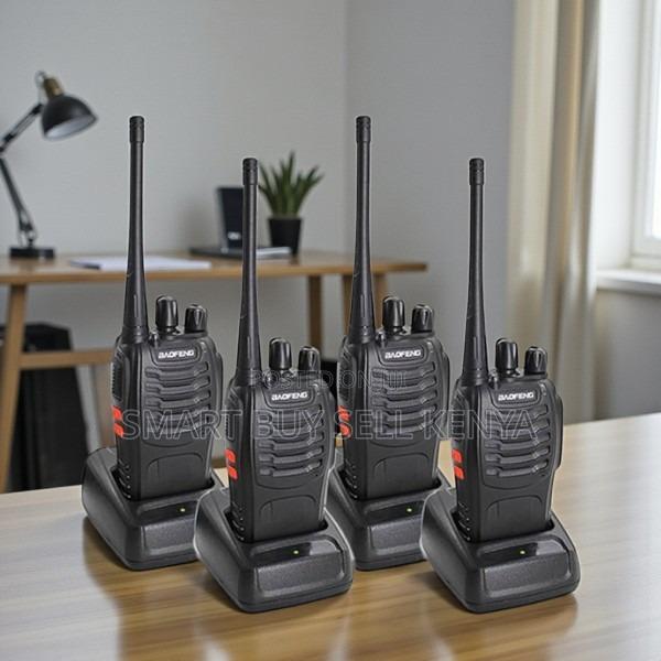 Baofeng Bf-888s Radio Call Team Coordination 16 Channels Walkie Talkie