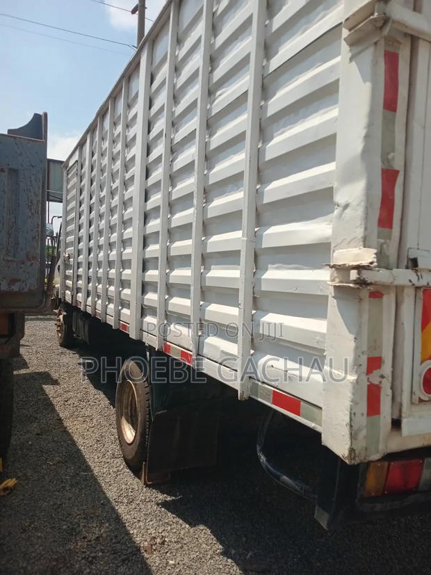 Isuzu Frr 33 Clean And Engine Intact 2014 White - thumbnail 5