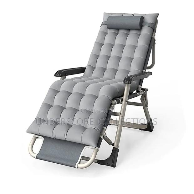 2 in 1 Foldable Chair/Bed With Cushion