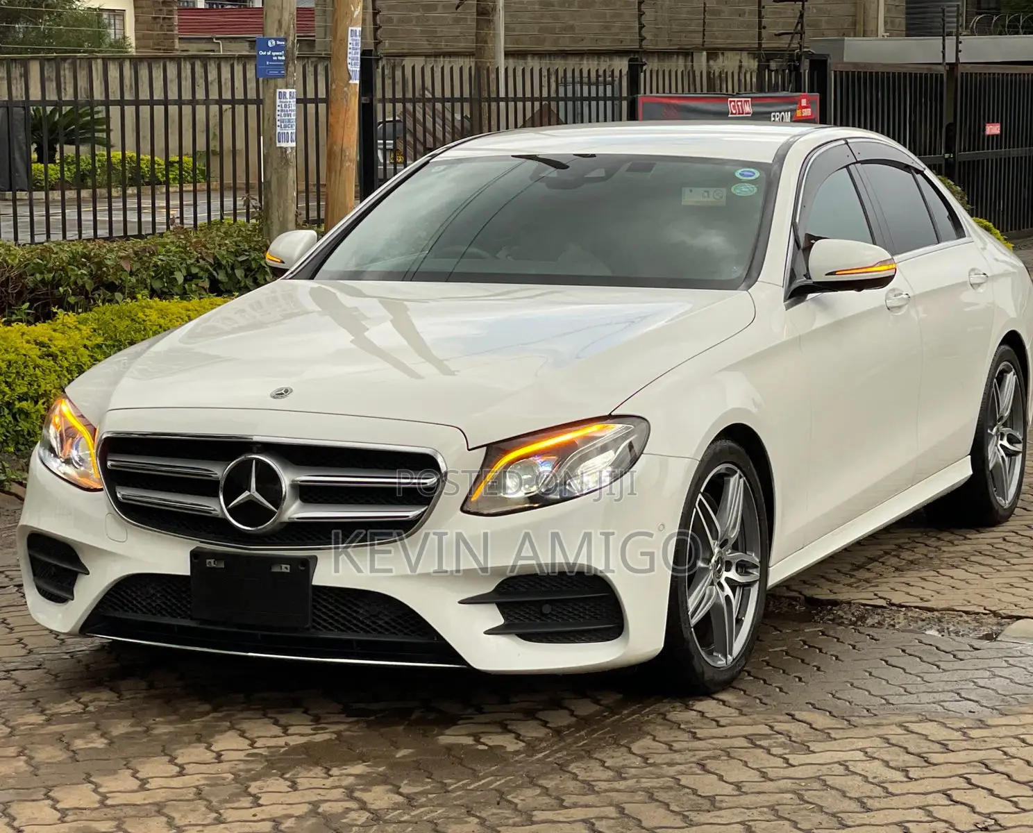 Mercedes-Benz E200 2019 White