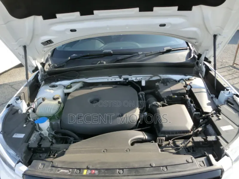 Volvo XC40 2019 White