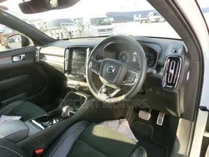 Volvo XC40 2019 White