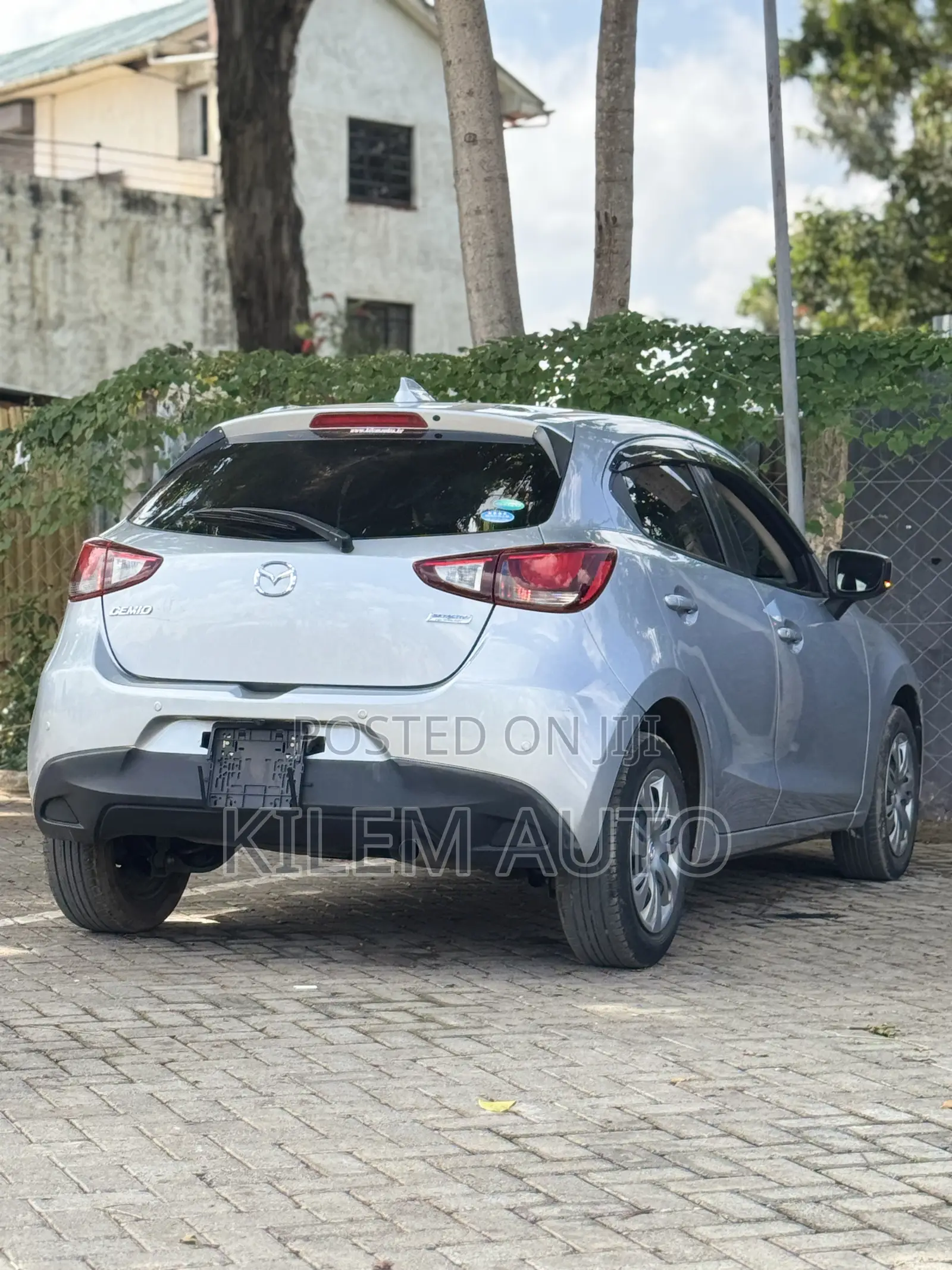 Mazda Demio 2018 Silver