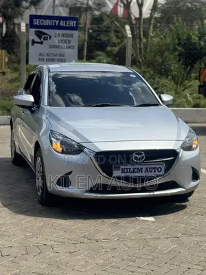 Mazda Demio 2018 Silver