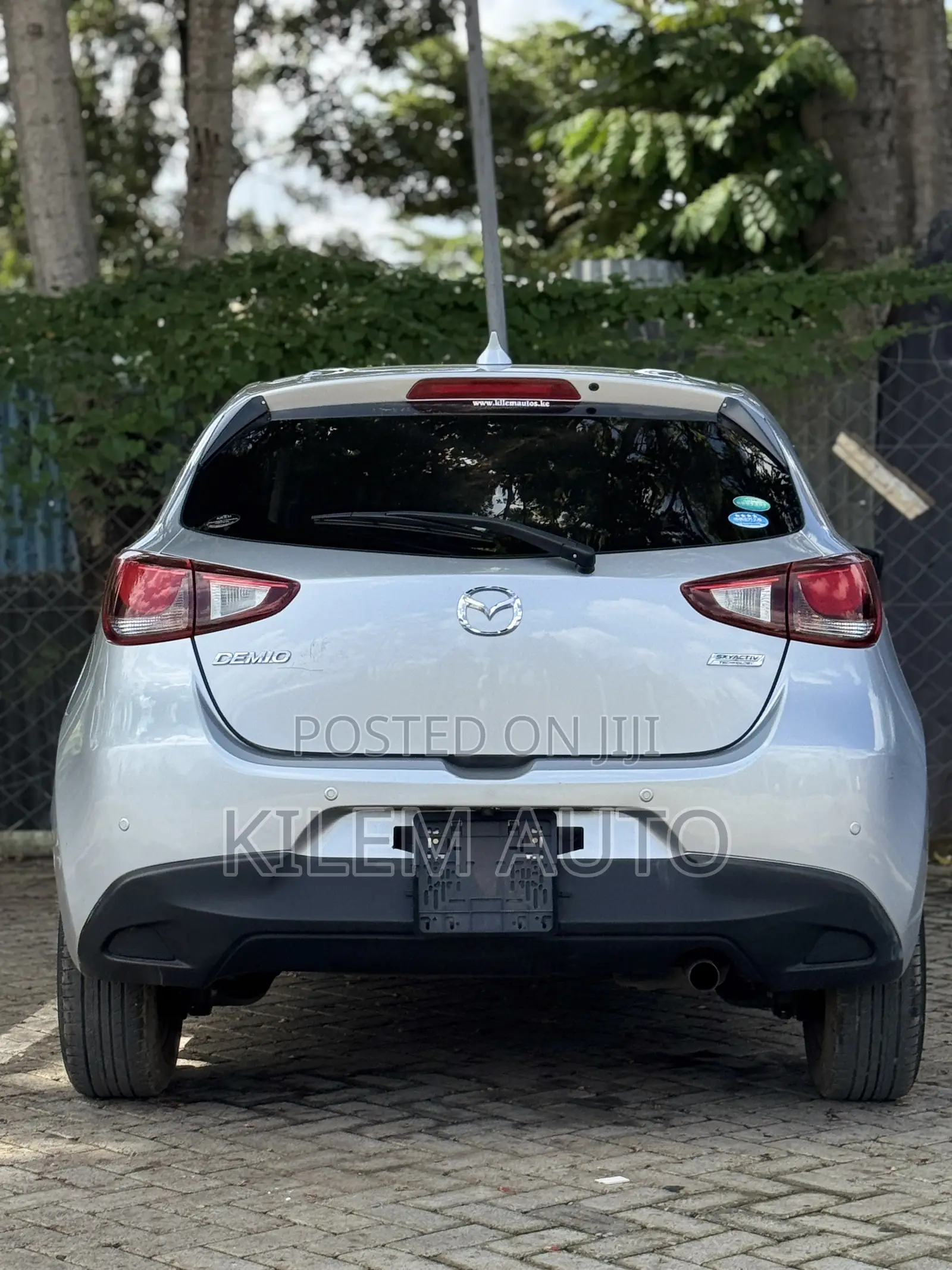Mazda Demio 2018 Silver