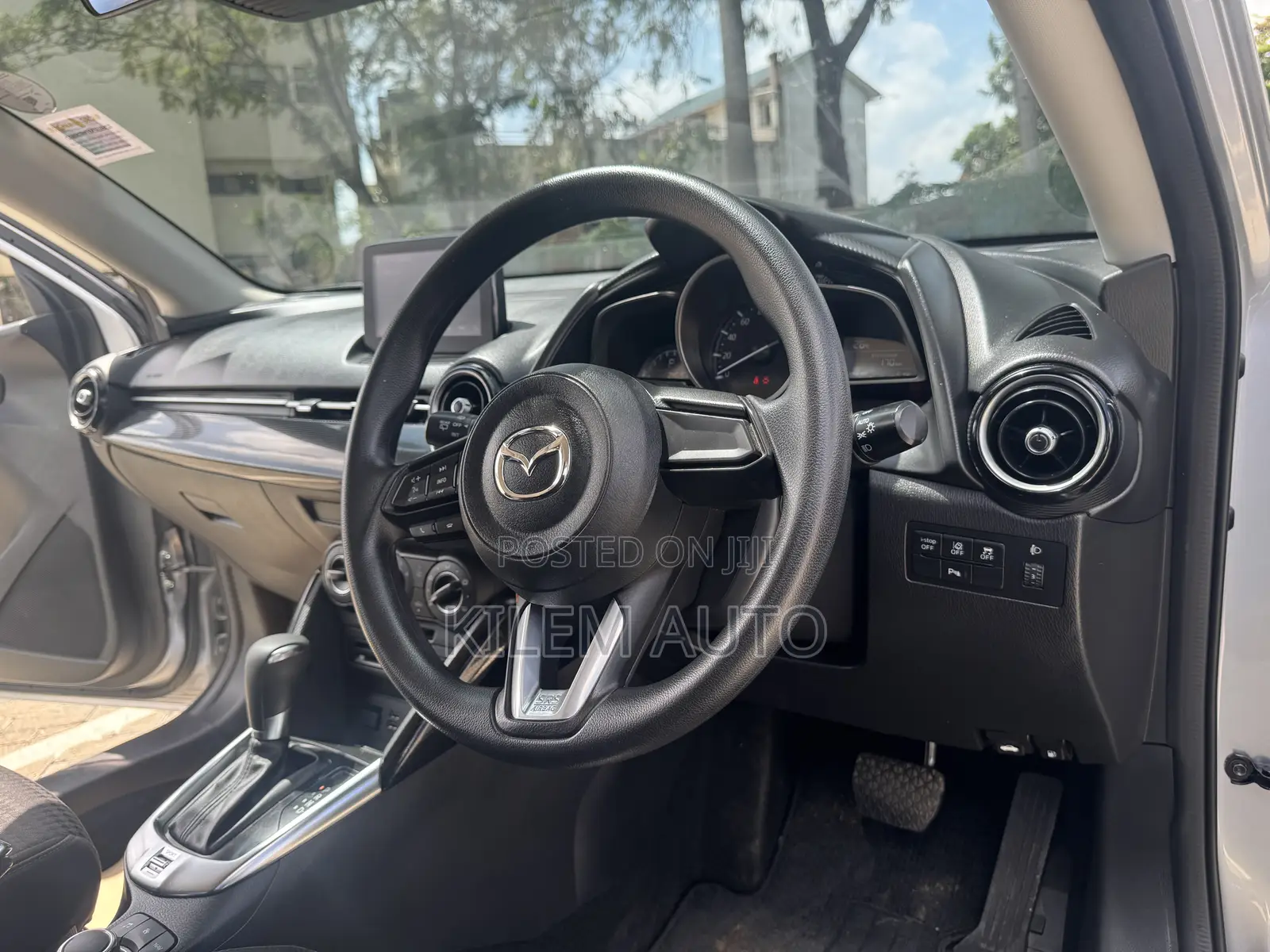Mazda Demio 2018 Silver