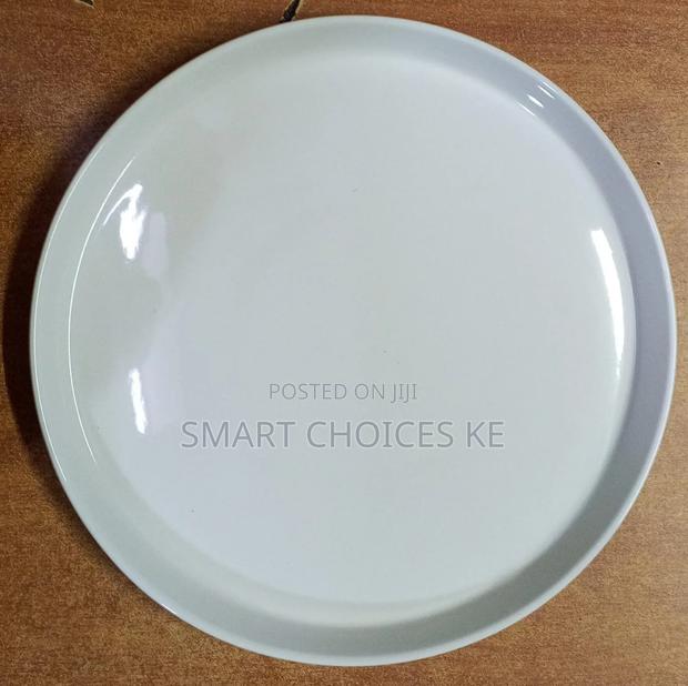 Ceramic Round Platter
Material: Ceramic 
Size:10.5inch - thumbnail 3