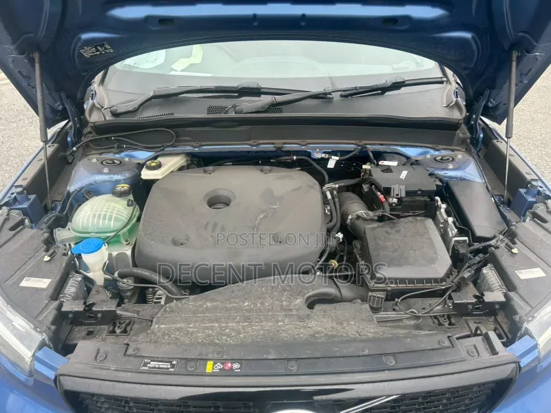 Volvo XC40 T5 Petrol AWD 2020 Blue