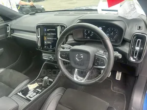 Volvo XC40 T5 Petrol AWD 2020 Blue