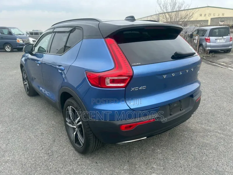 Volvo XC40 T5 Petrol AWD 2020 Blue