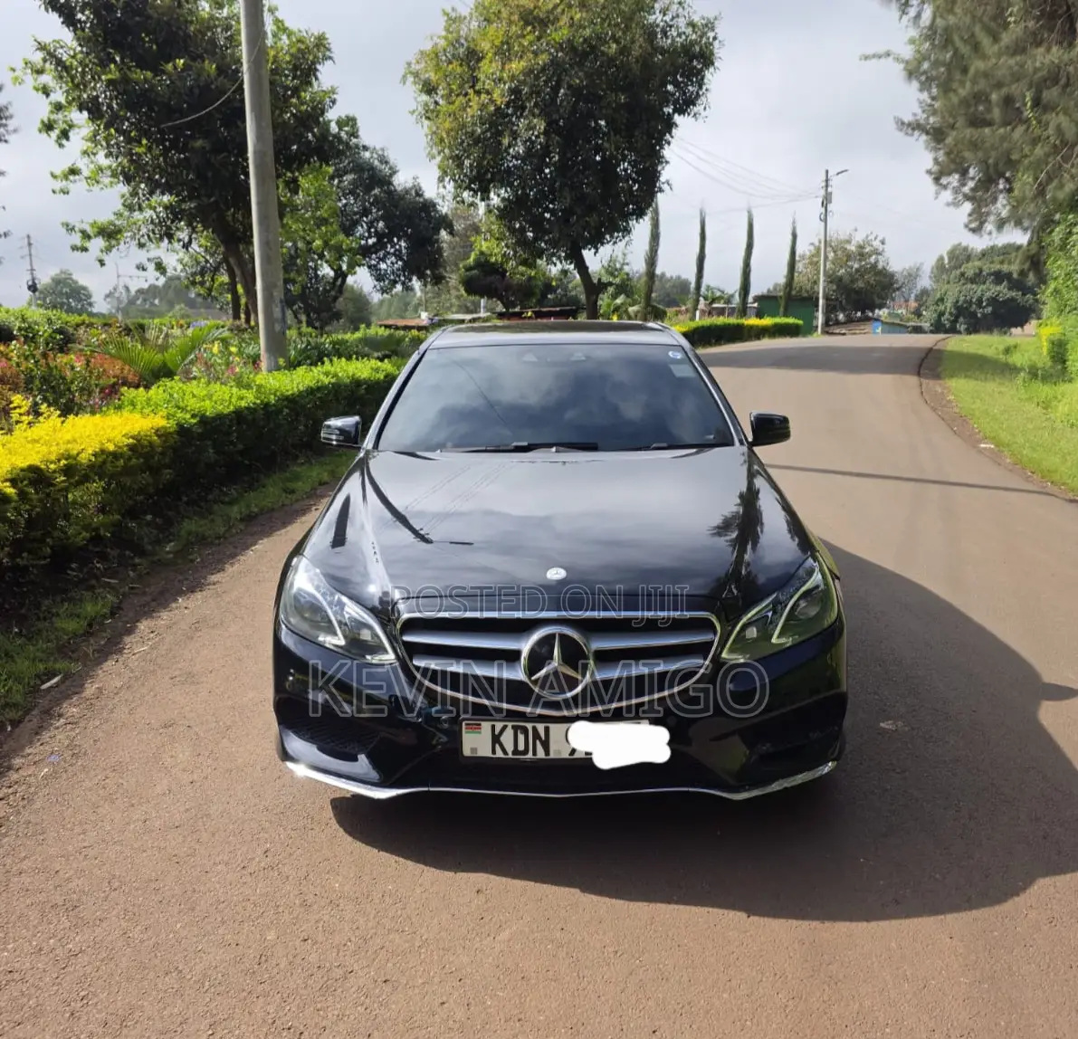 Mercedes-Benz E220 2016 Black
