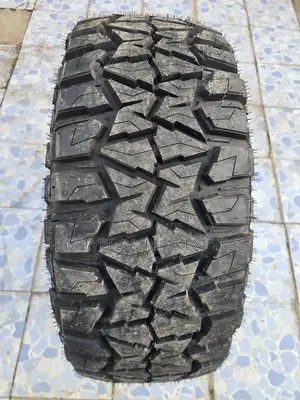 265 /65 R17 Comforser Tyres (Cf 9000) R/T.