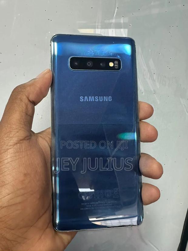 Samsung Galaxy S10 Plus 128 GB Blue