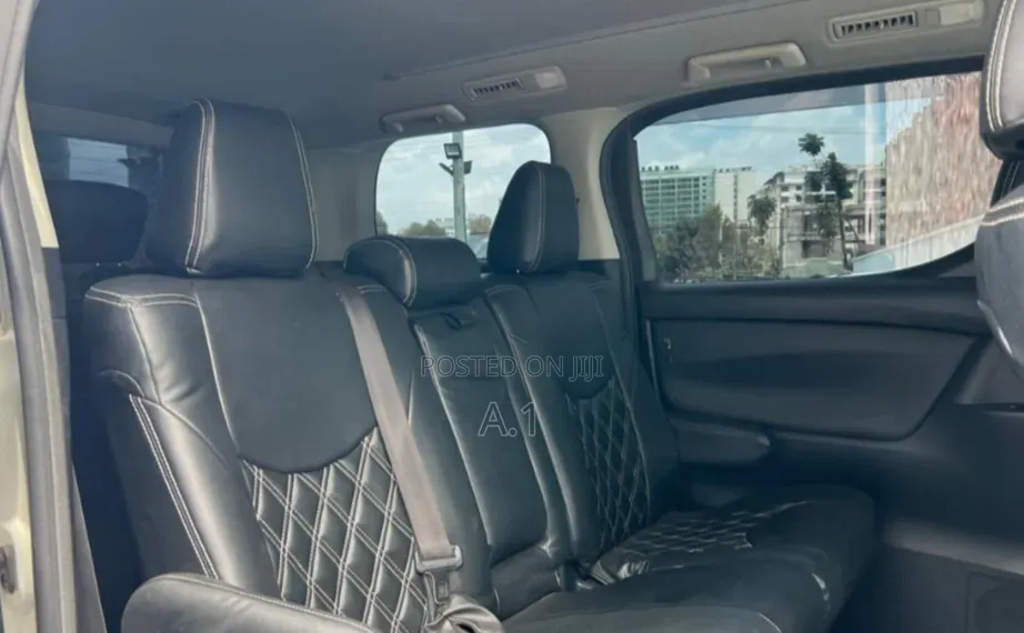 Toyota Alphard 2.5 Petrol FWD 2019 White