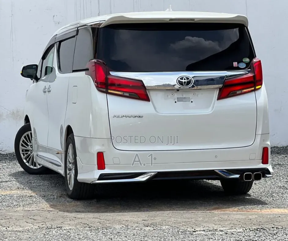 Toyota Alphard 2.5 Petrol FWD 2019 White