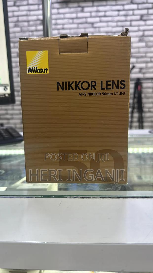 Nikkor 50mm F1.8mm
