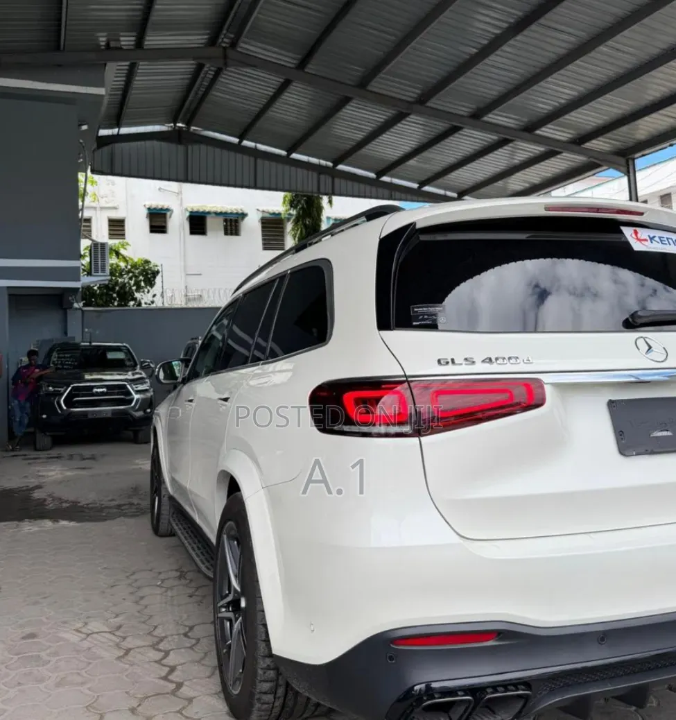 Mercedes-Benz GLS-Class GLS 400d 2022 White