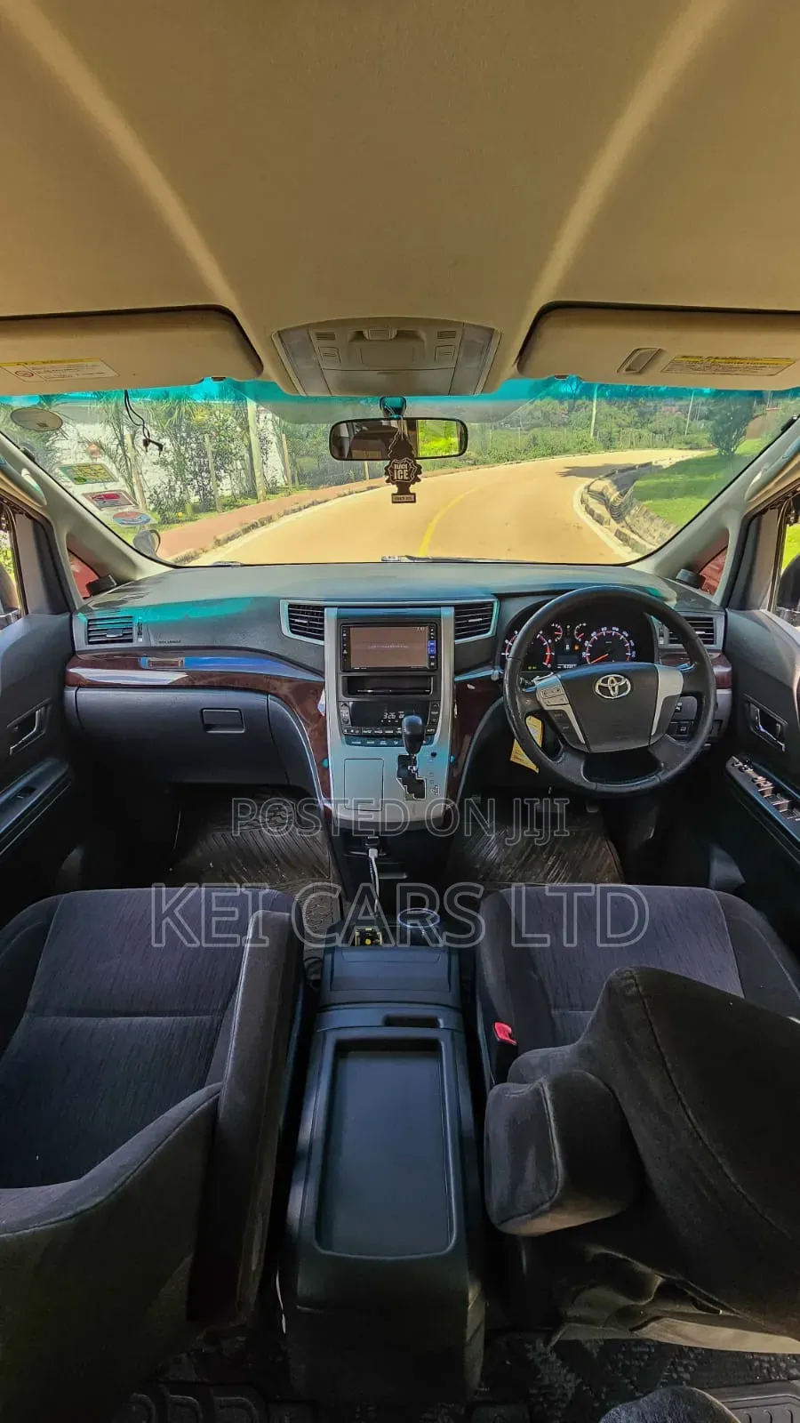 Toyota Vellfire 2014 Black