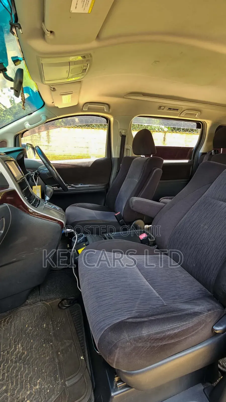 Toyota Vellfire 2014 Black