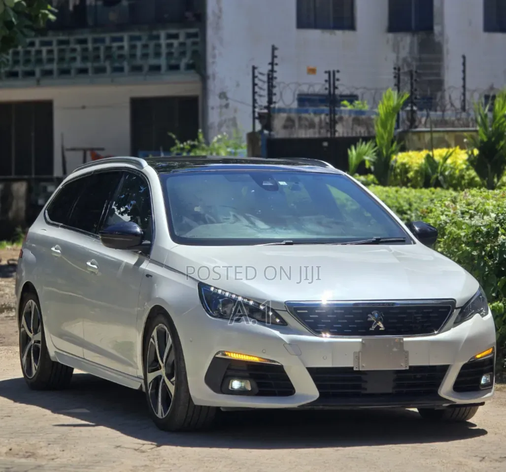 Peugeot 308 2019 White