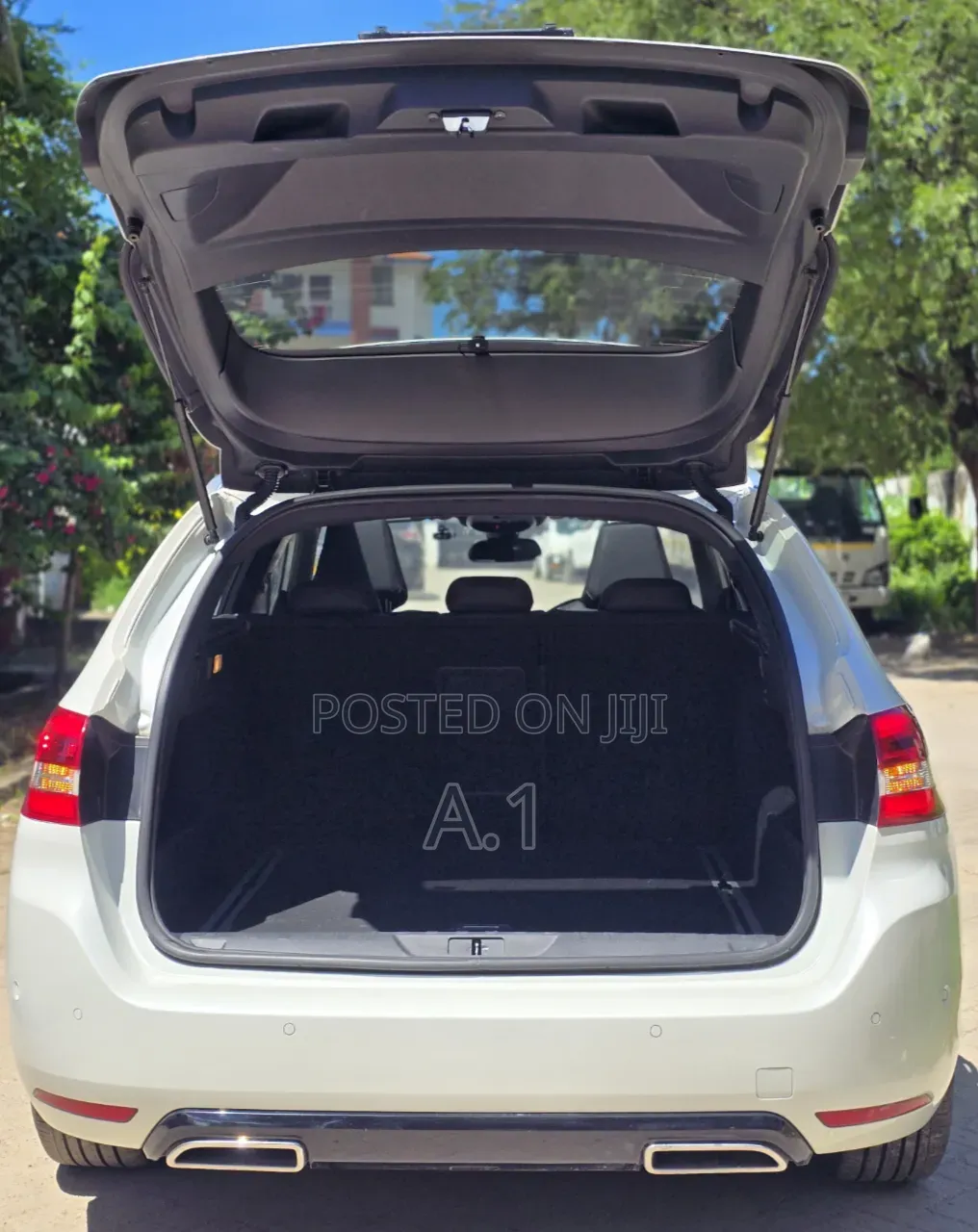 Peugeot 308 2019 White