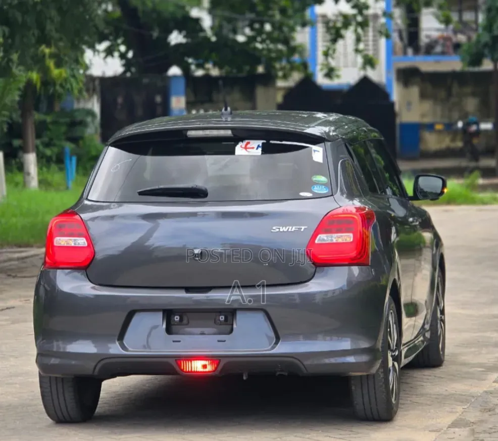 Suzuki Swift 2019 Gray