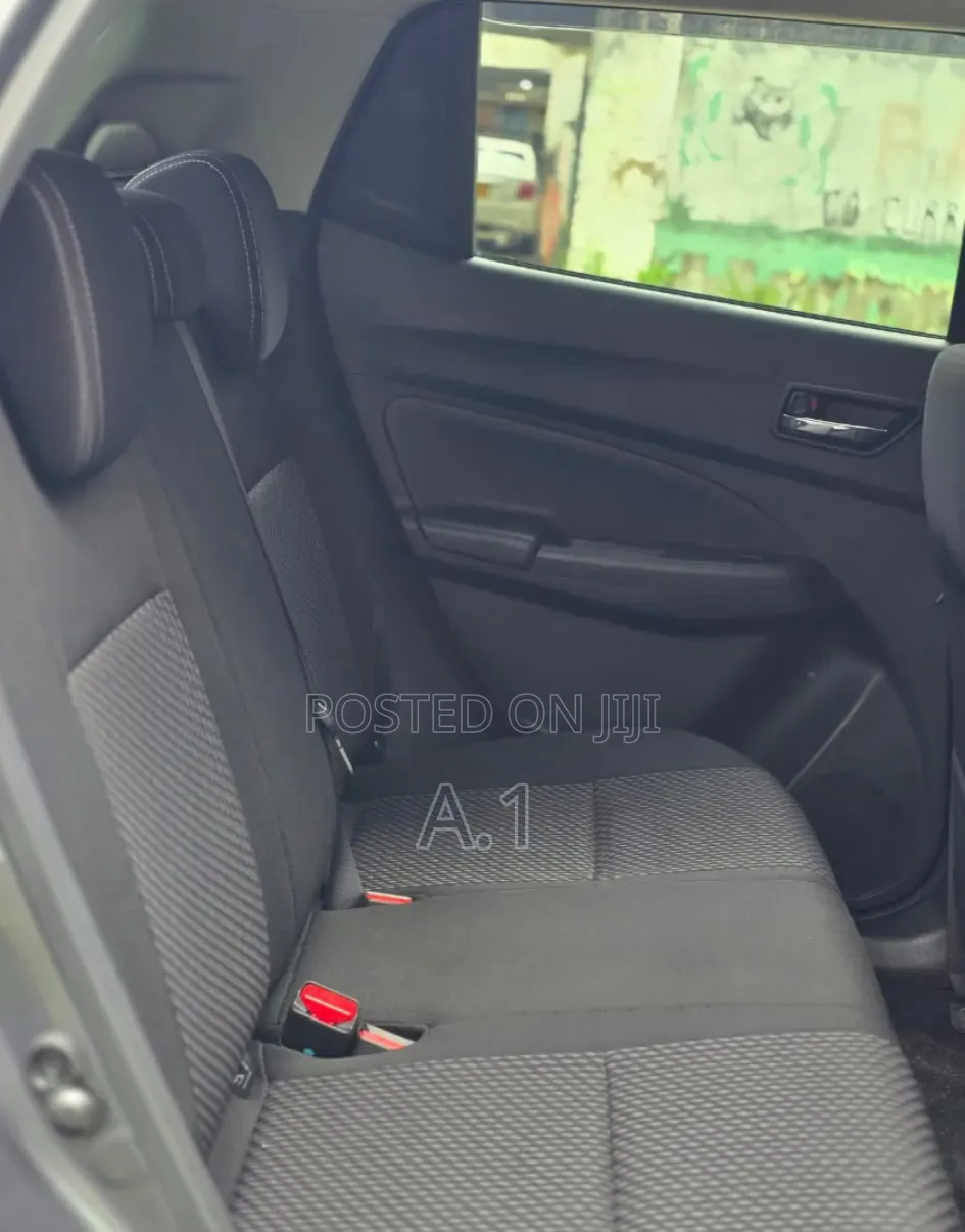 Suzuki Swift 2019 Gray