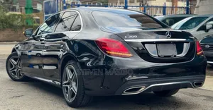 Mercedes-Benz C200 2019 Black