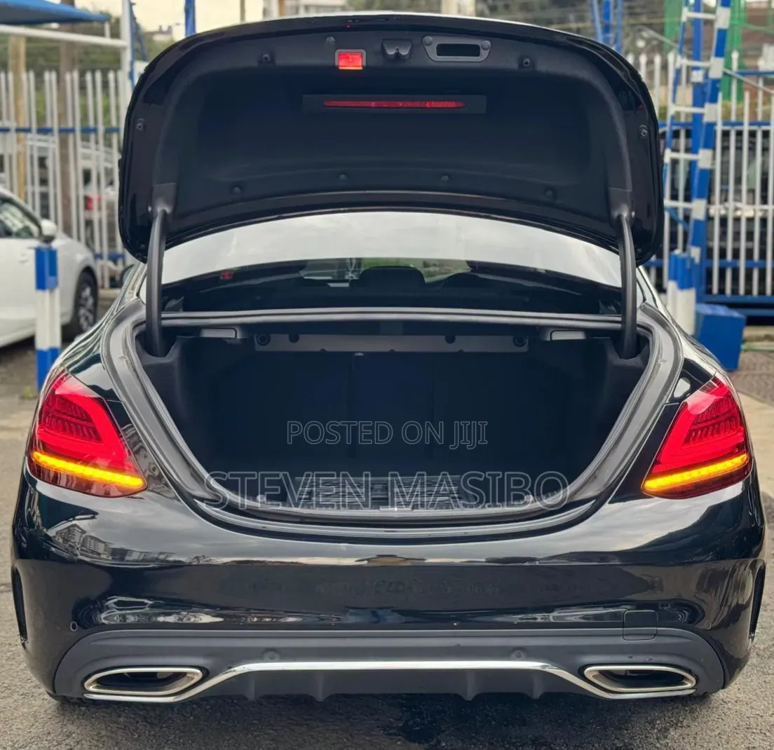 Mercedes-Benz C200 2019 Black