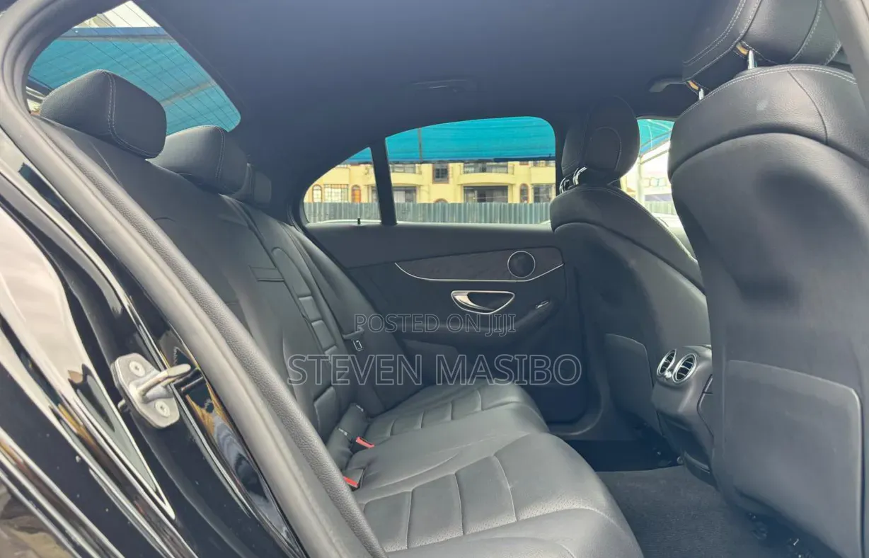 Mercedes-Benz C200 2019 Black