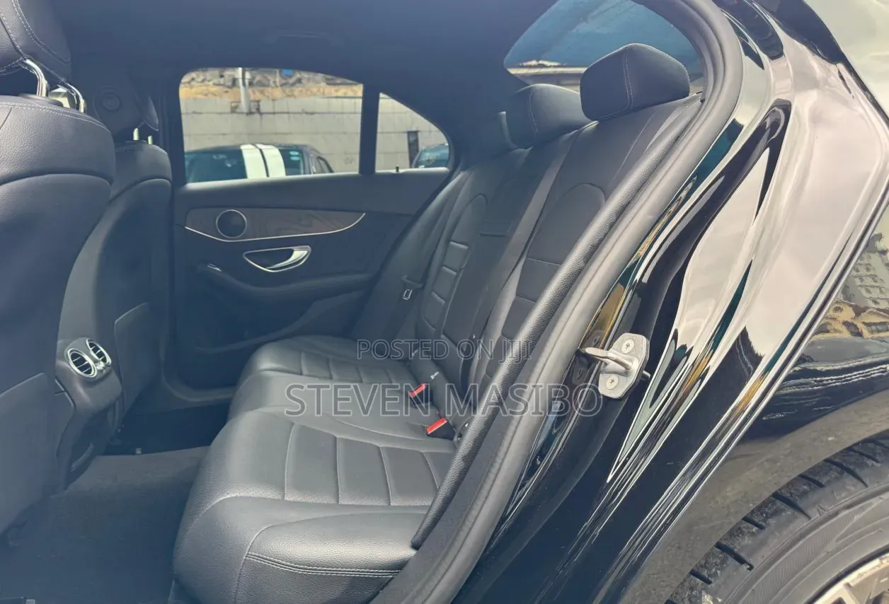 Mercedes-Benz C200 2019 Black