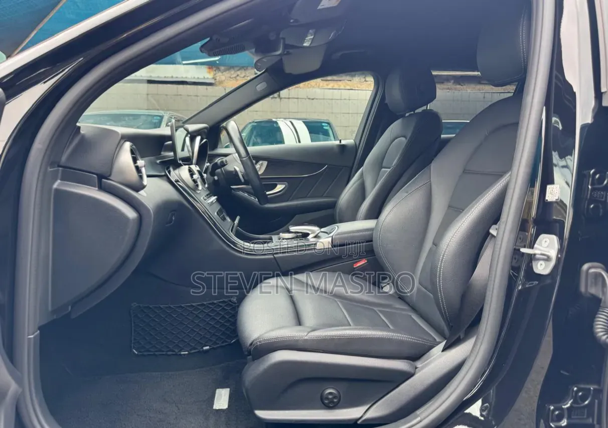 Mercedes-Benz C200 2019 Black