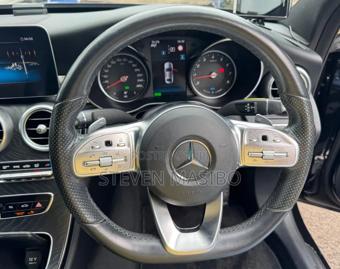 Mercedes-Benz C200 2019 Black