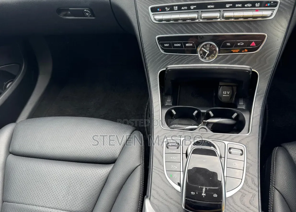 Mercedes-Benz C200 2019 Black