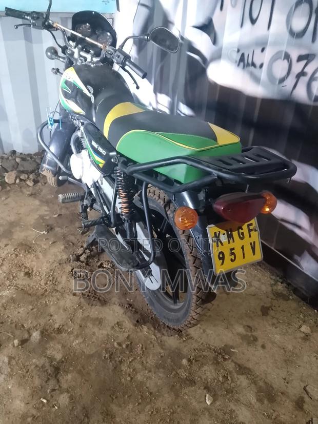 Bajaj Boxer 150 UG 2023 Black