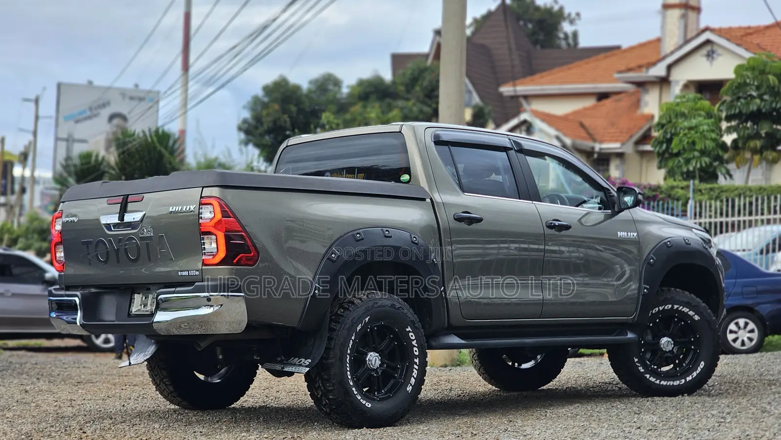 Toyota Hilux 2021 Green