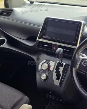 Toyota Sienta 1.5 Hybrid FWD (6-seater) 2020 Matt Black