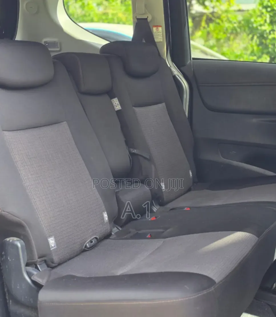 Toyota Sienta 1.5 Hybrid FWD (6-seater) 2020 Matt Black