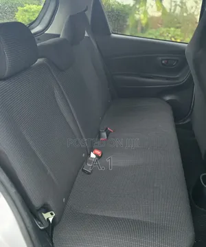 Toyota Vitz 1.5 FWD Hybrid 5dr 2019 Silver