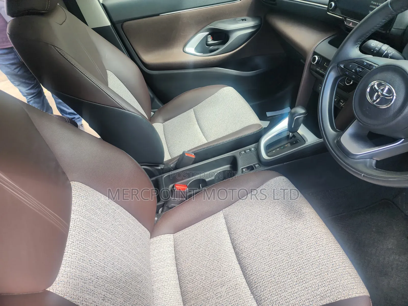 Toyota Yaris Cross 1.5 Hybrid AWD 2021 White