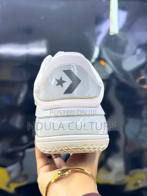 Converse Shai 001