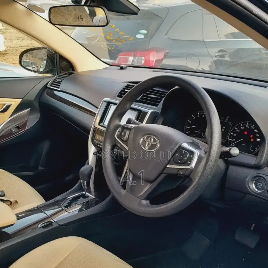 Toyota Premio 1.5 FWD 2019 Blue