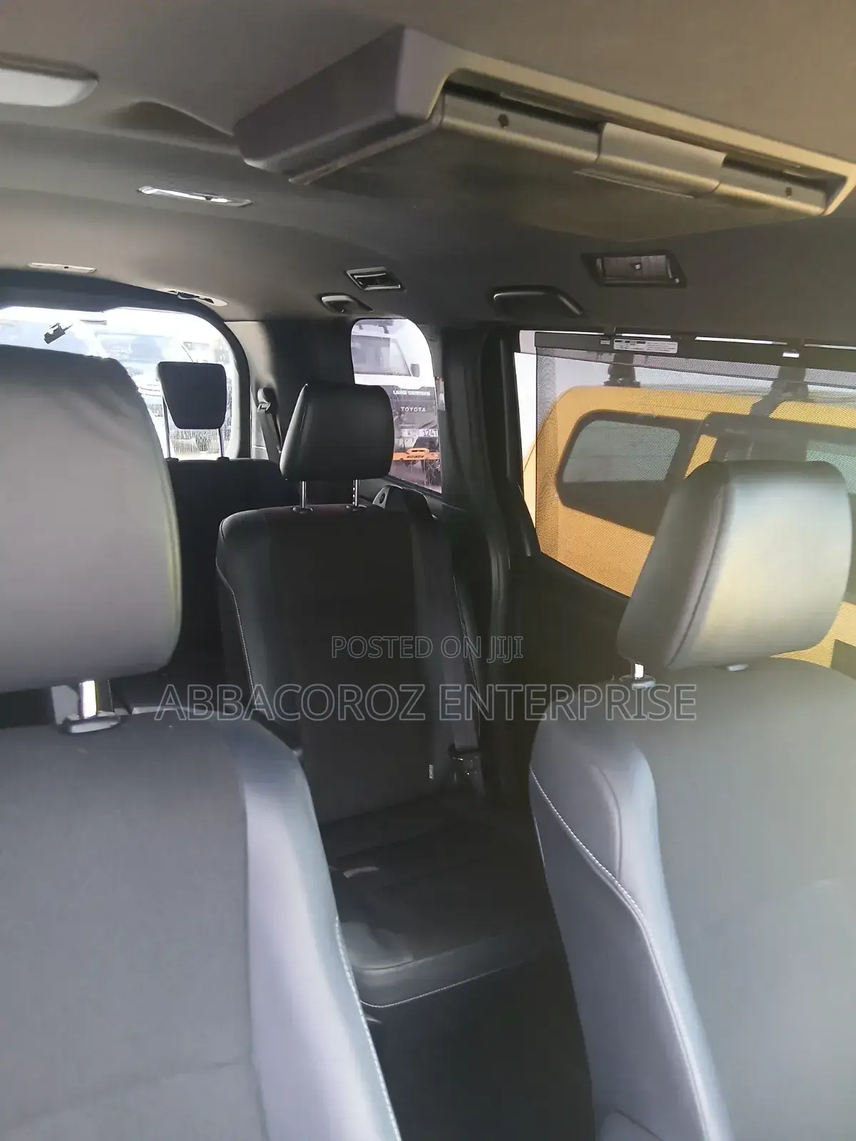 Toyota Noah 1.8 FWD Hybrid (7 seater) 2019
